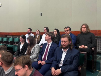 Click to zoom the picture.